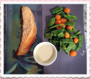Plat de poisson: Saumon à l’unilatéral ,sauce à la vanille de Tahiti